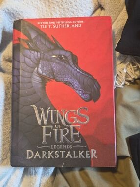 Wings of Fire:‎ Darkstalker Hardcover Book - Red Cover